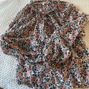 Veronica Beard spring blouse with beautiful silver buttons size 2